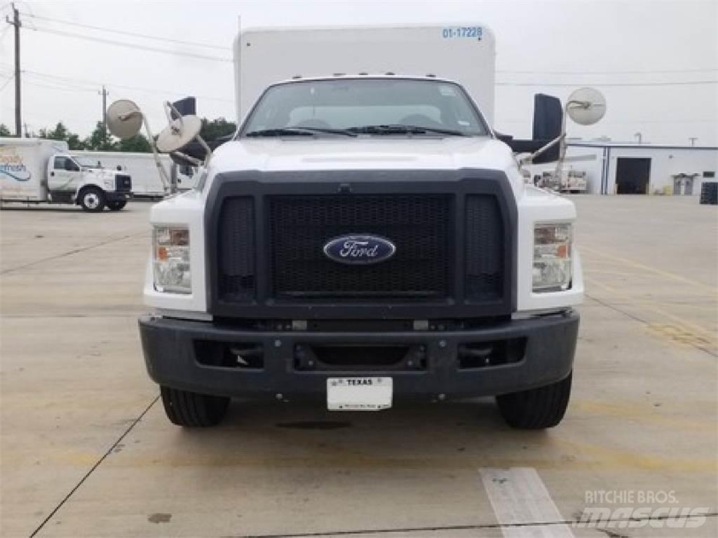 Ford F650 Camion de livraison de boisson
