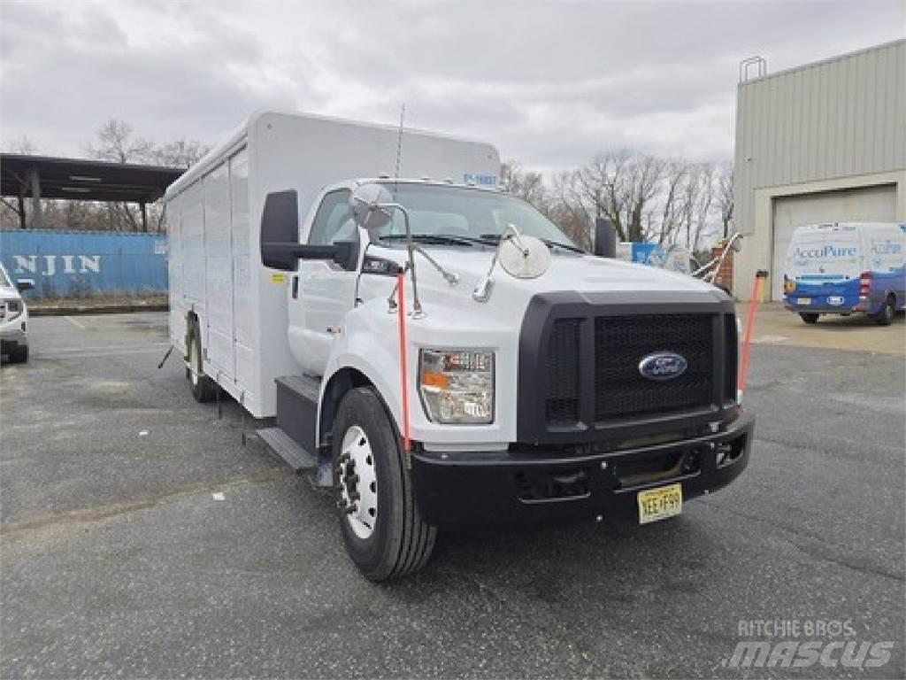 Ford F650 Camion de livraison de boisson