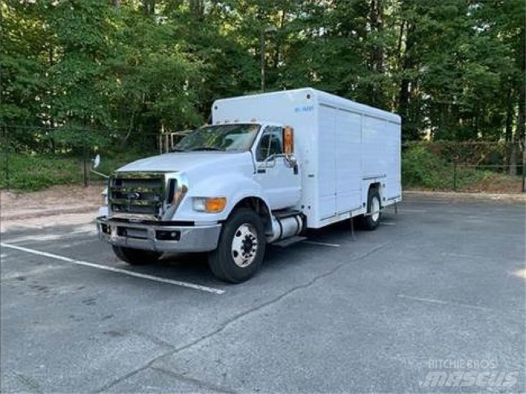 Ford F750 Camion de livraison de boisson