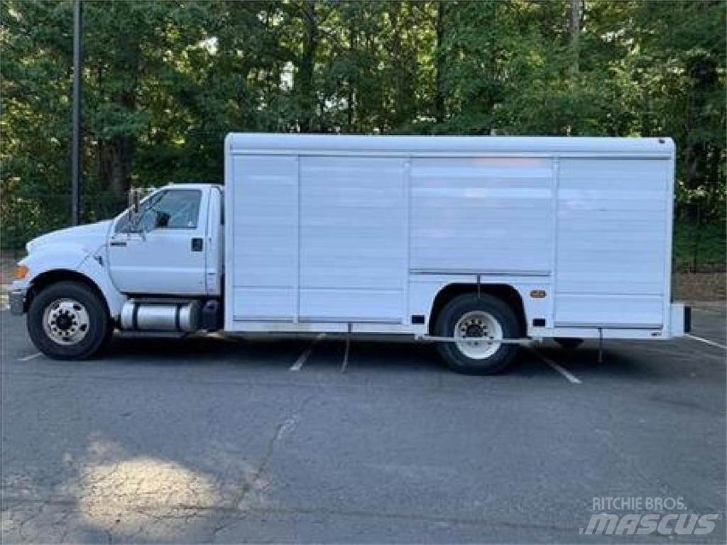 Ford F750 Camion de livraison de boisson