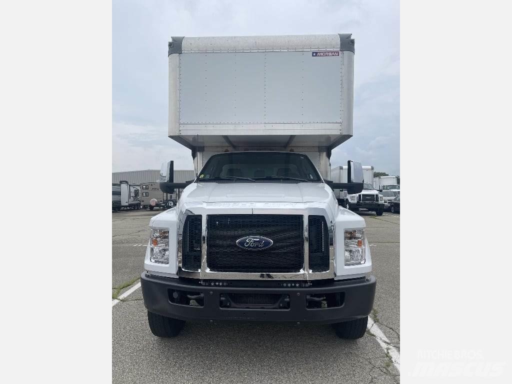 Ford F750 Camion Fourgon