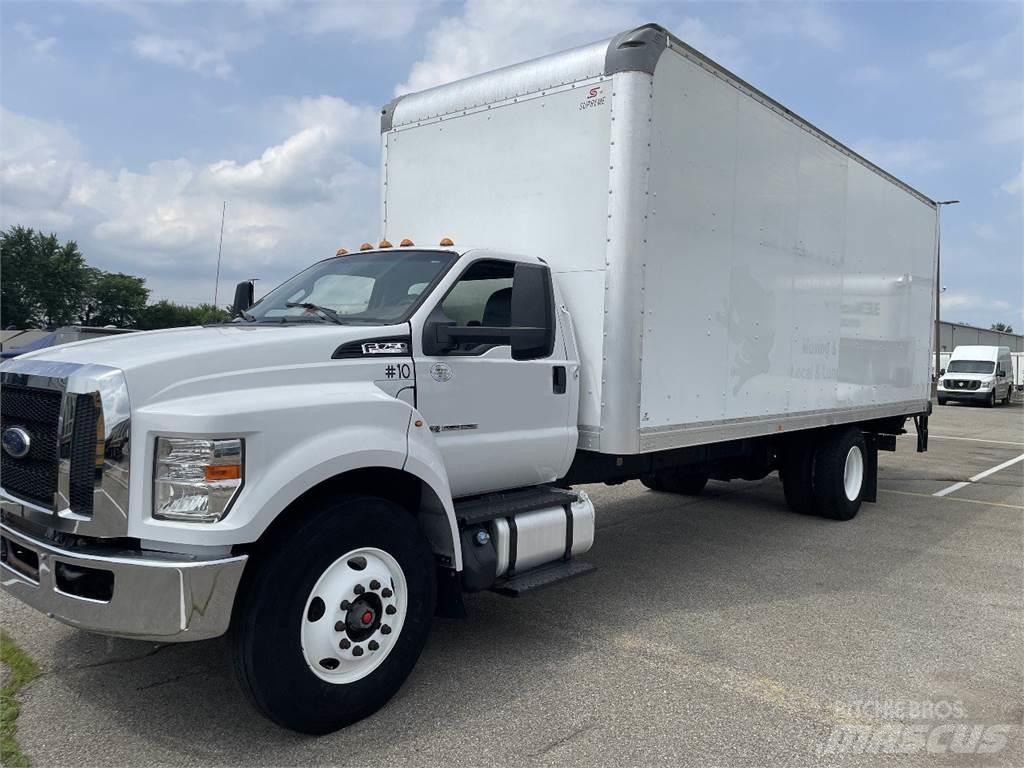 Ford F750 Camion Fourgon