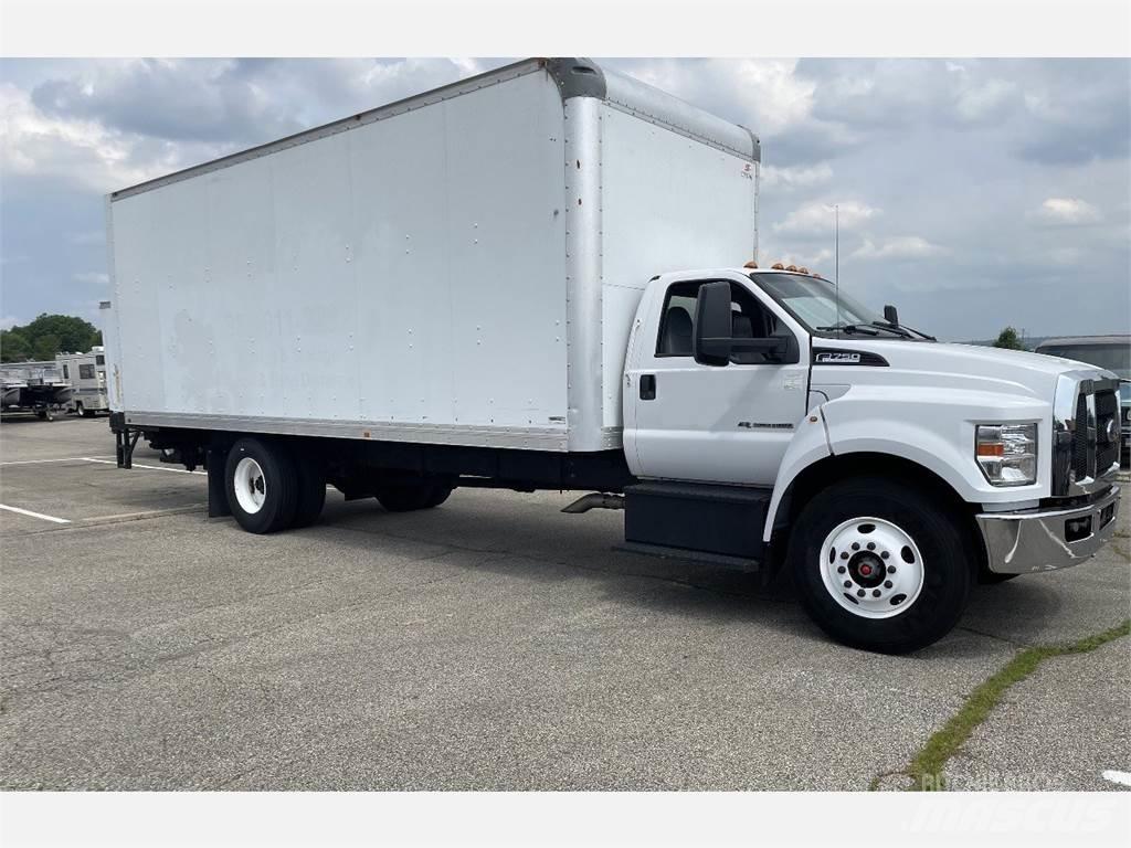Ford F750 Camion Fourgon