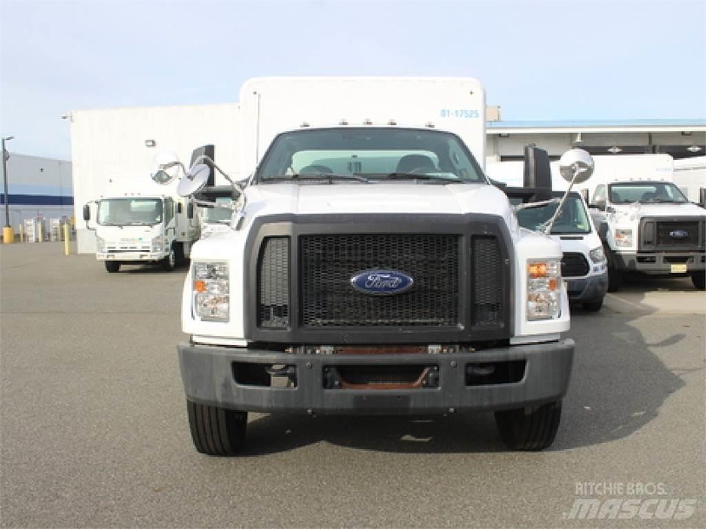 Ford F750 Camion de livraison de boisson
