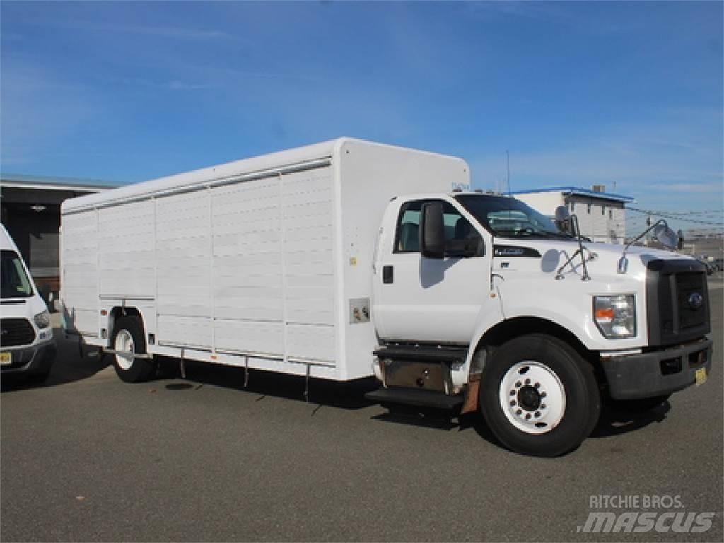 Ford F750 Camion de livraison de boisson