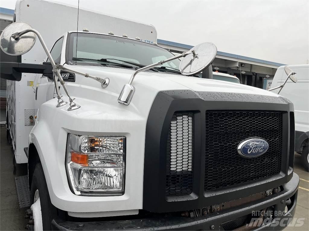 Ford F750 Camion de livraison de boisson