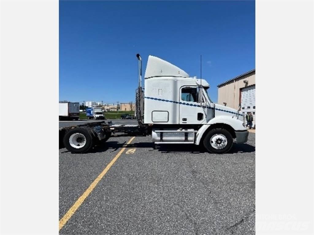Freightliner CL112G Tracteur routier
