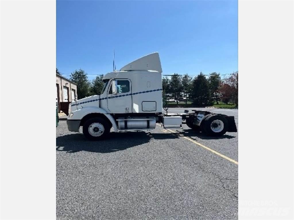 Freightliner CL112G Tracteur routier