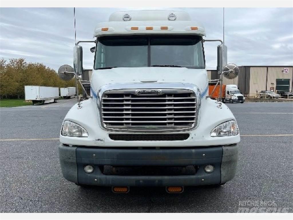 Freightliner CL112G Tracteur routier