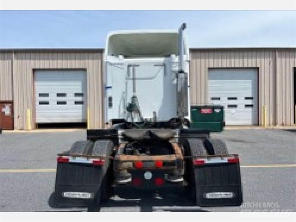 Freightliner CL112G Tracteur routier