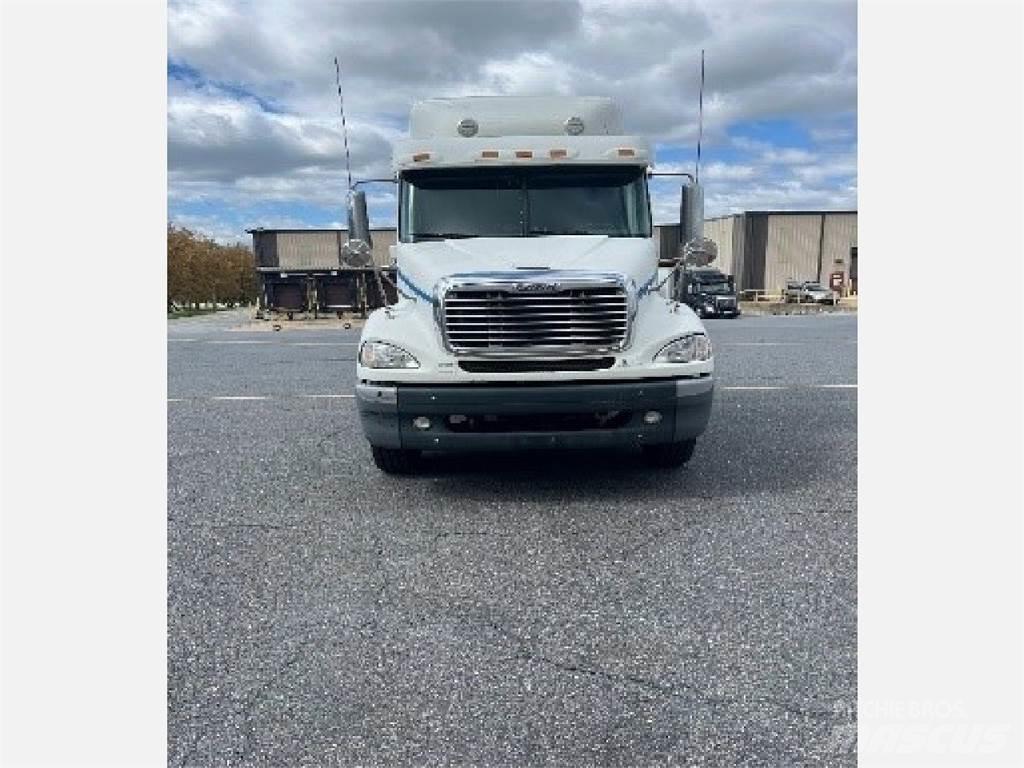 Freightliner CL112G Tracteur routier