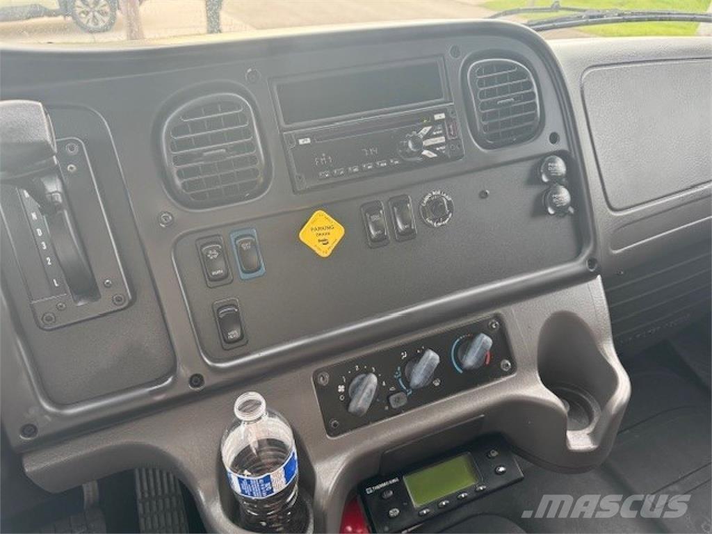 Freightliner M-2 Camion frigorifique