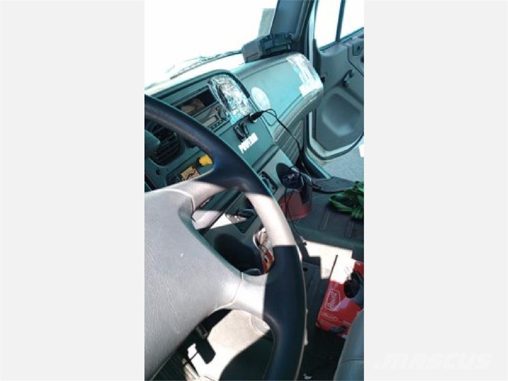 Freightliner M2 Camion Fourgon