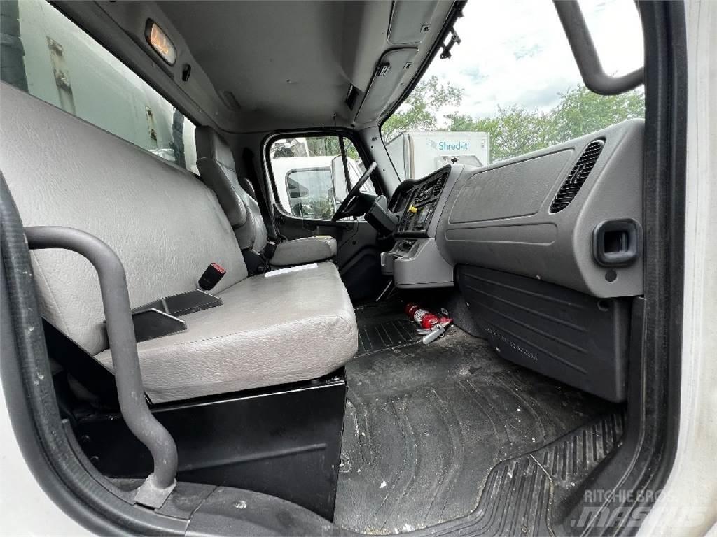 Freightliner M2-106 Camion Fourgon