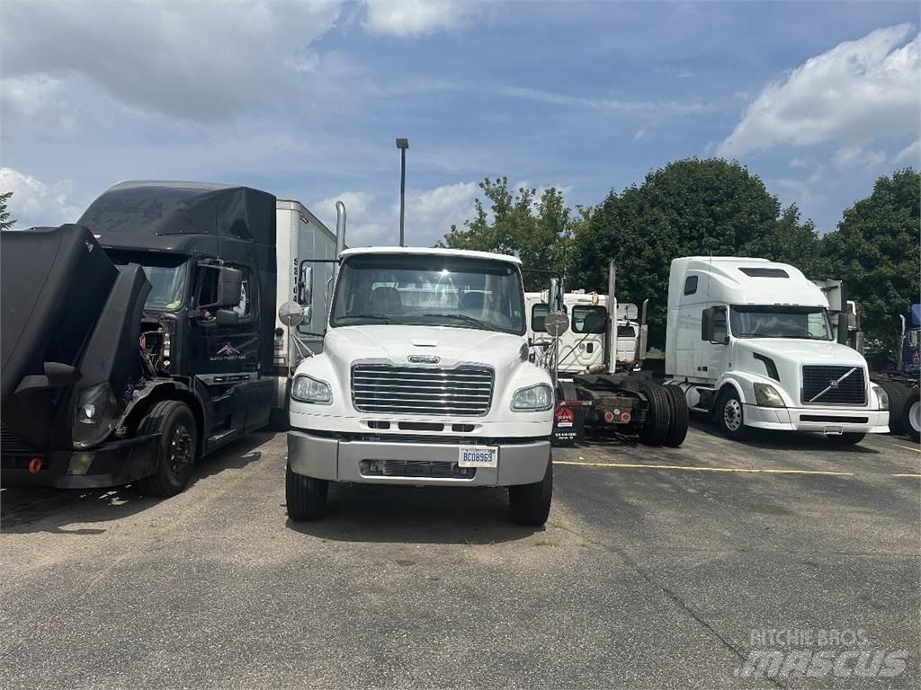 Freightliner M2 106 Tracteur routier