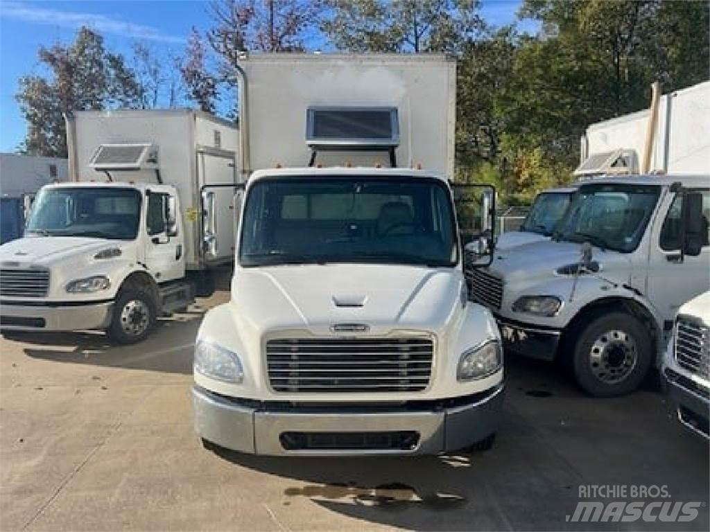 Freightliner M2-106 Camion Fourgon