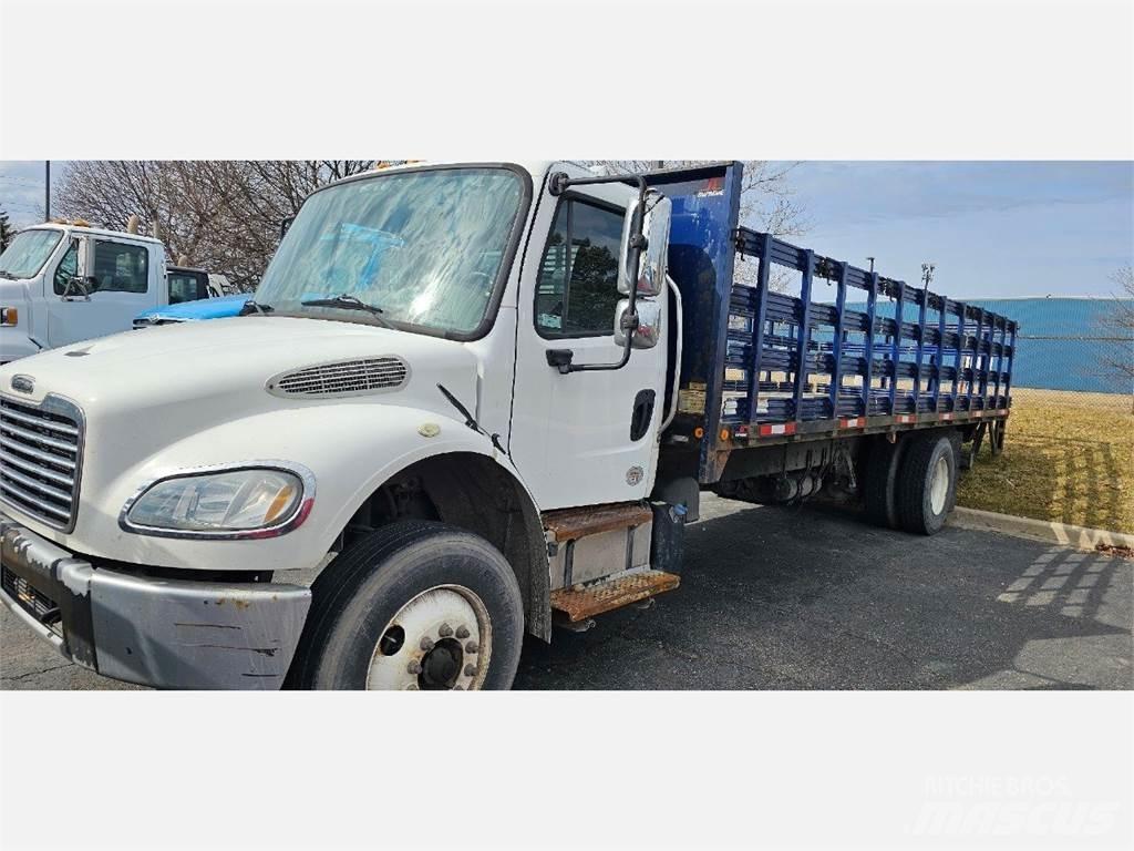 Freightliner M2 106 Camion plateau