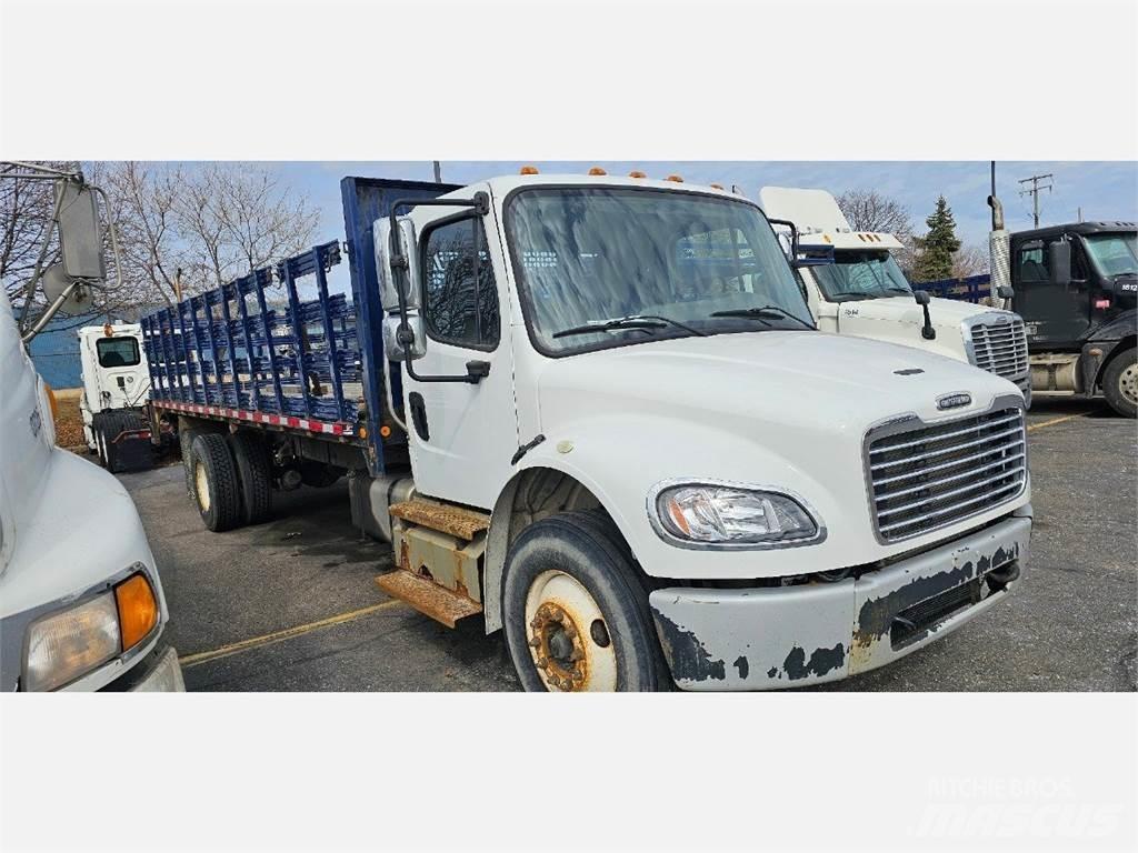 Freightliner M2 106 Camion plateau