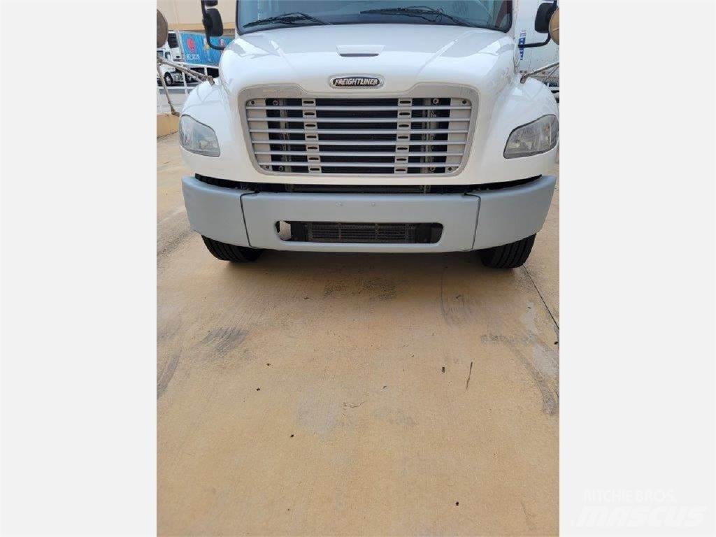 Freightliner M2106 Camion de livraison de boisson