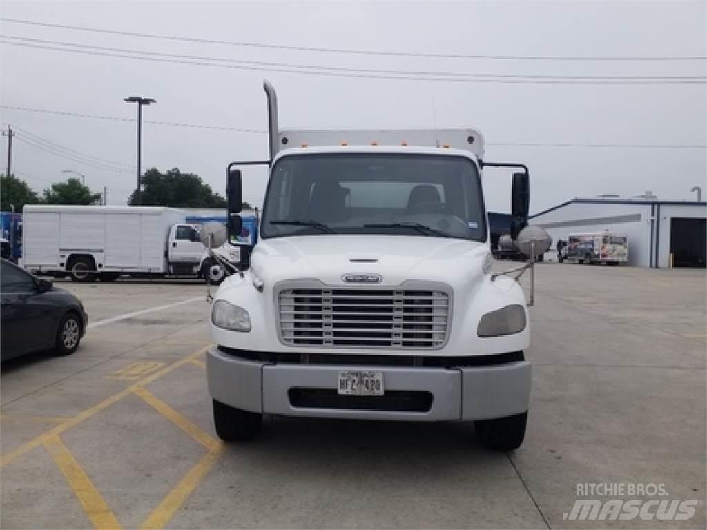 Freightliner M2106 Camion de livraison de boisson