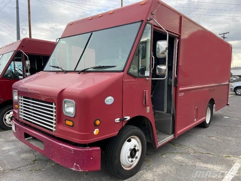 Freightliner MT45 Fourgon
