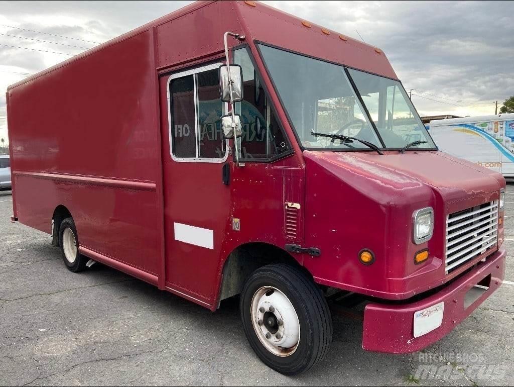 Freightliner MT45 Fourgon