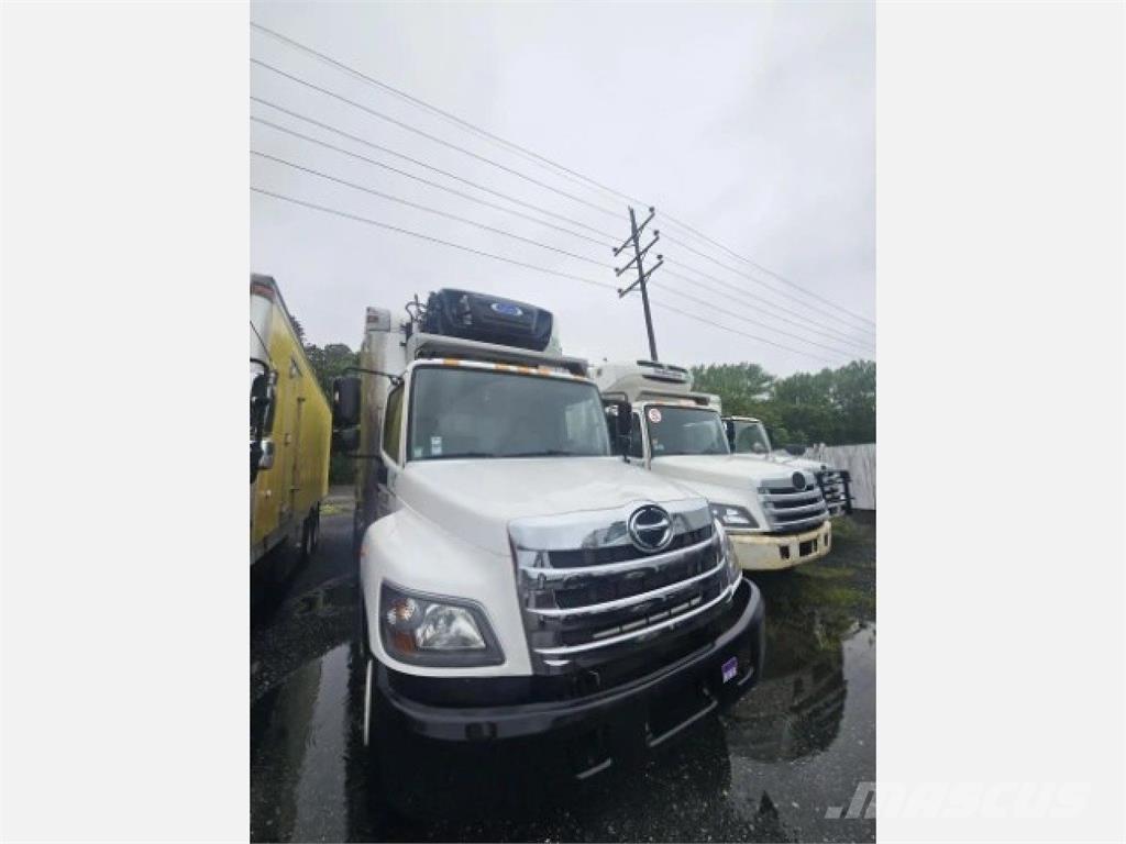 Hino 268 Camion frigorifique