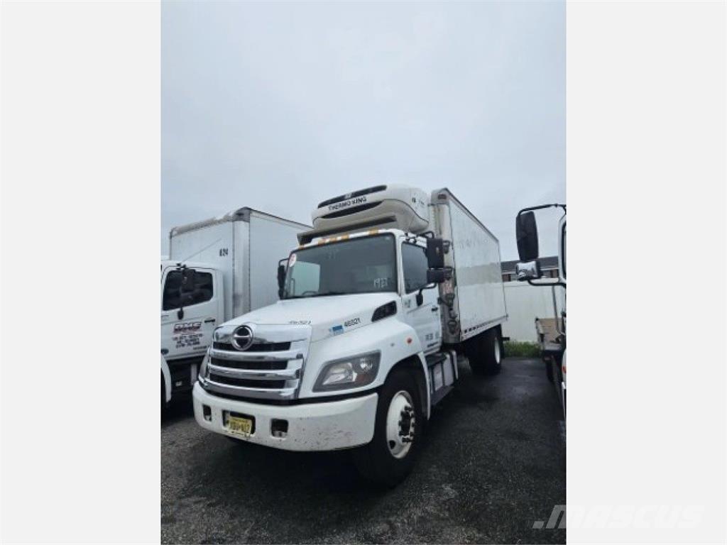 Hino 268 Camion frigorifique