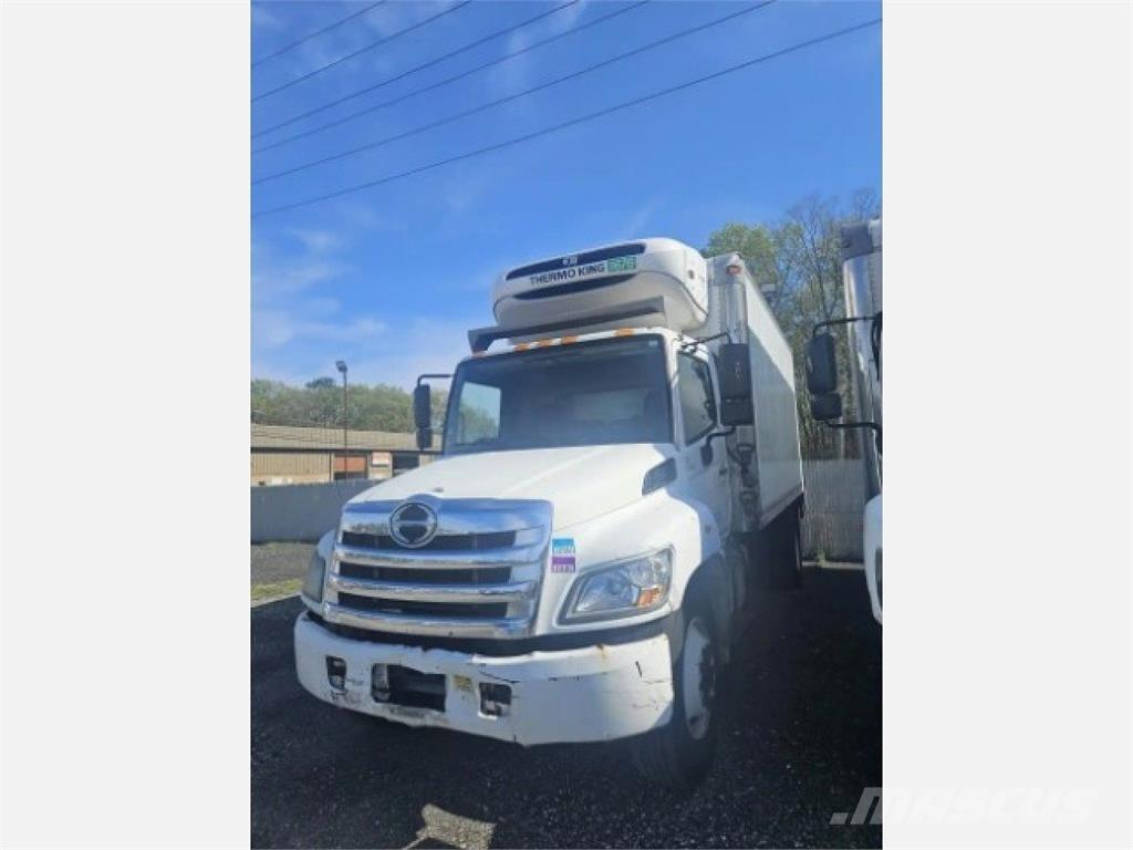 Hino 268 Camion frigorifique