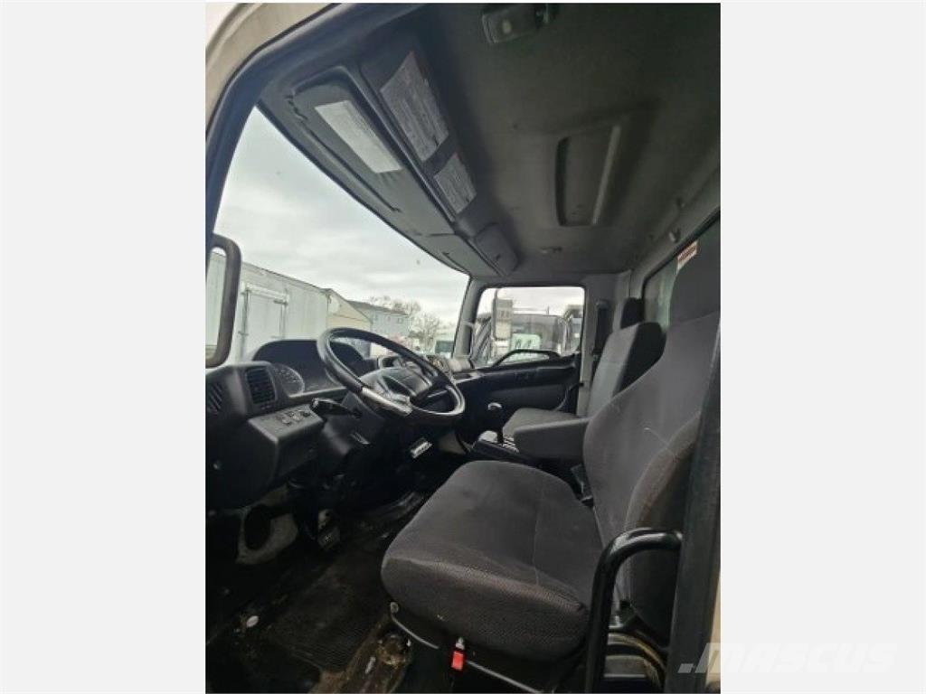 Hino 268 Camion frigorifique