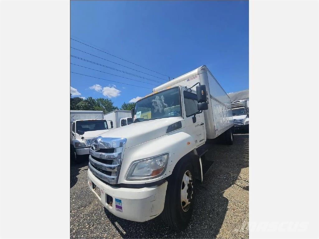 Hino 268 Camion Fourgon