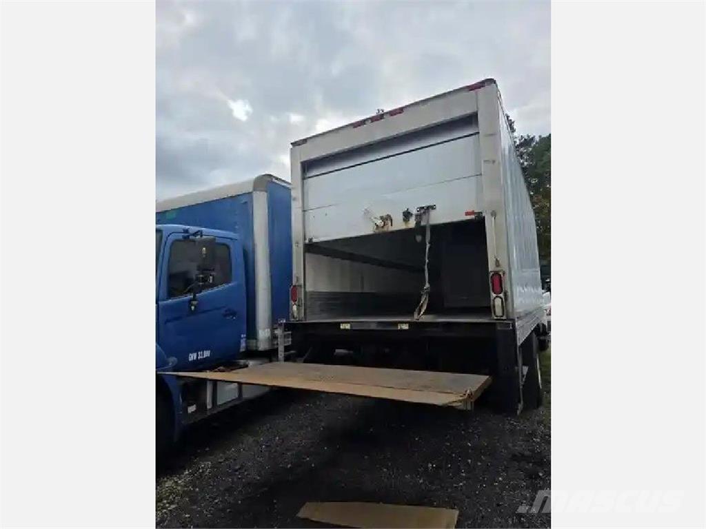 Hino 268 Camion frigorifique