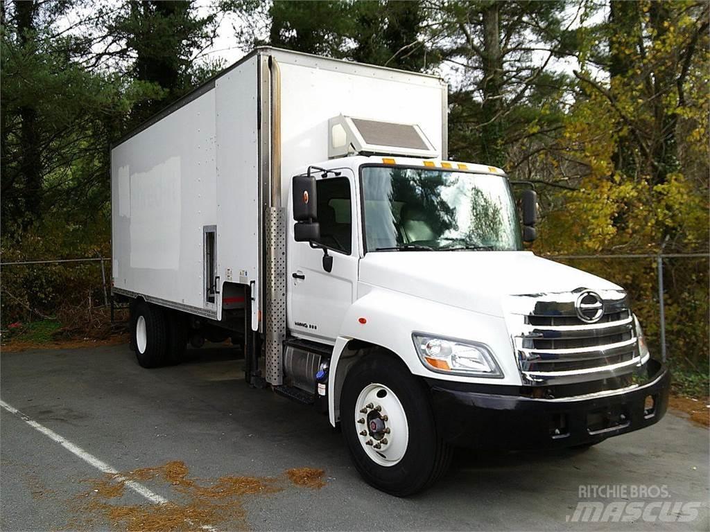 Hino 338 Camion Fourgon
