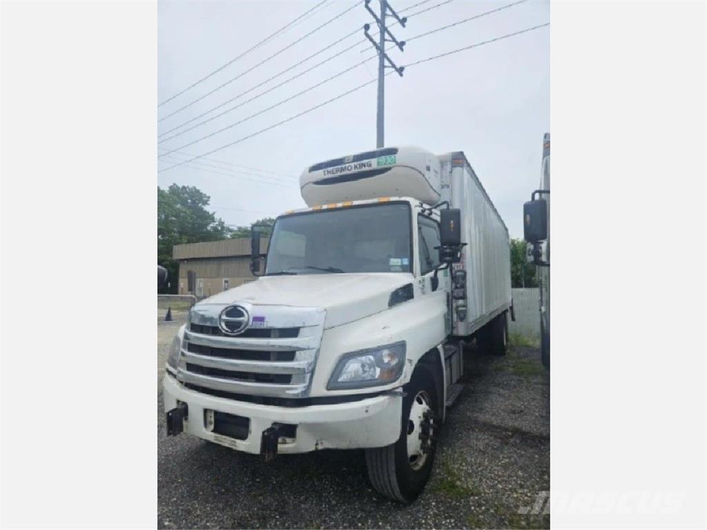 Hino 338 Camion frigorifique