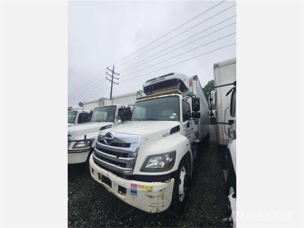Hino 338 Camion frigorifique