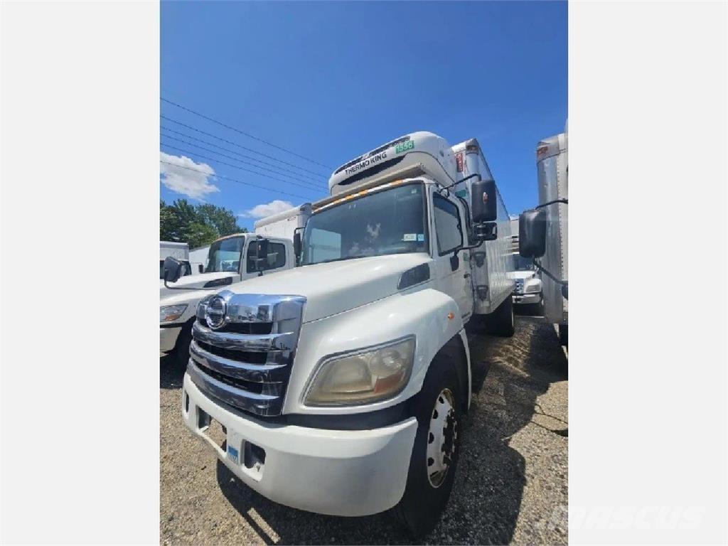 Hino 338 Camion frigorifique