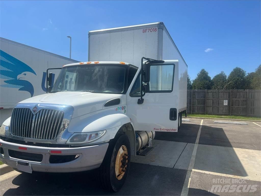 International 4300 Camion Fourgon