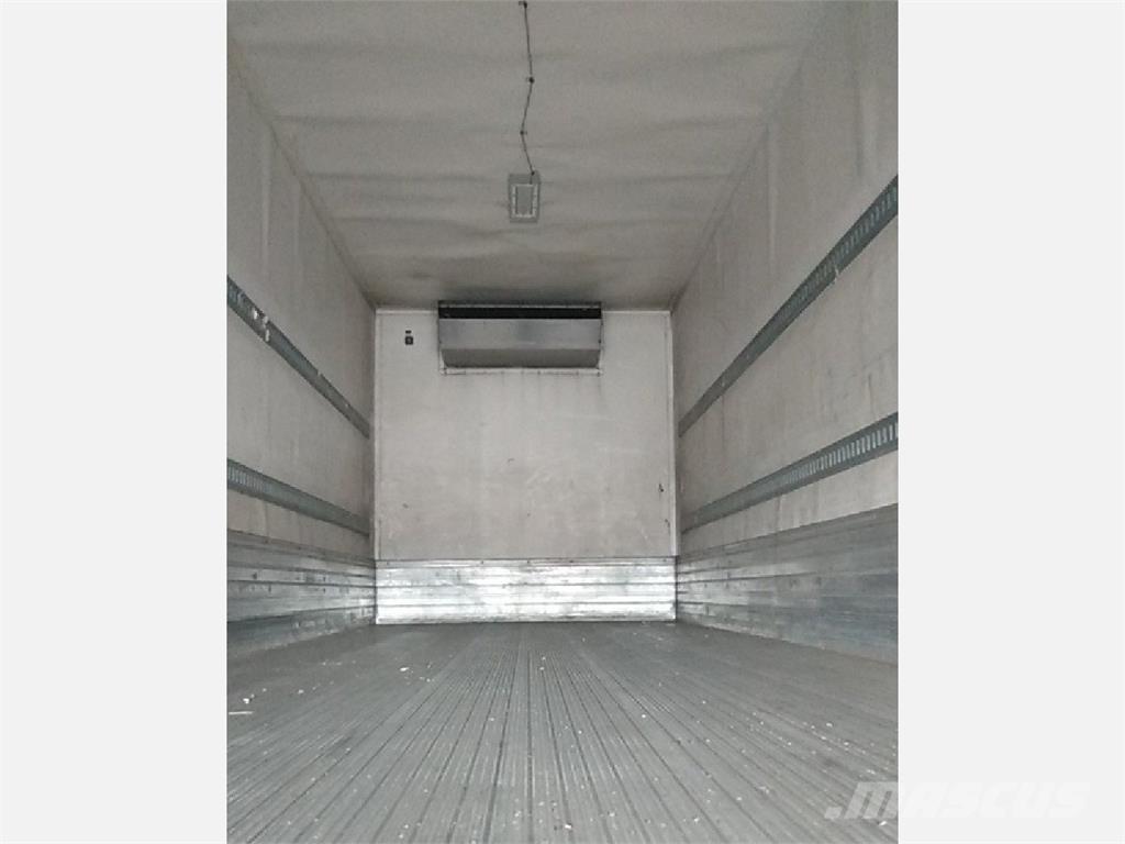 International 4300 Camion frigorifique