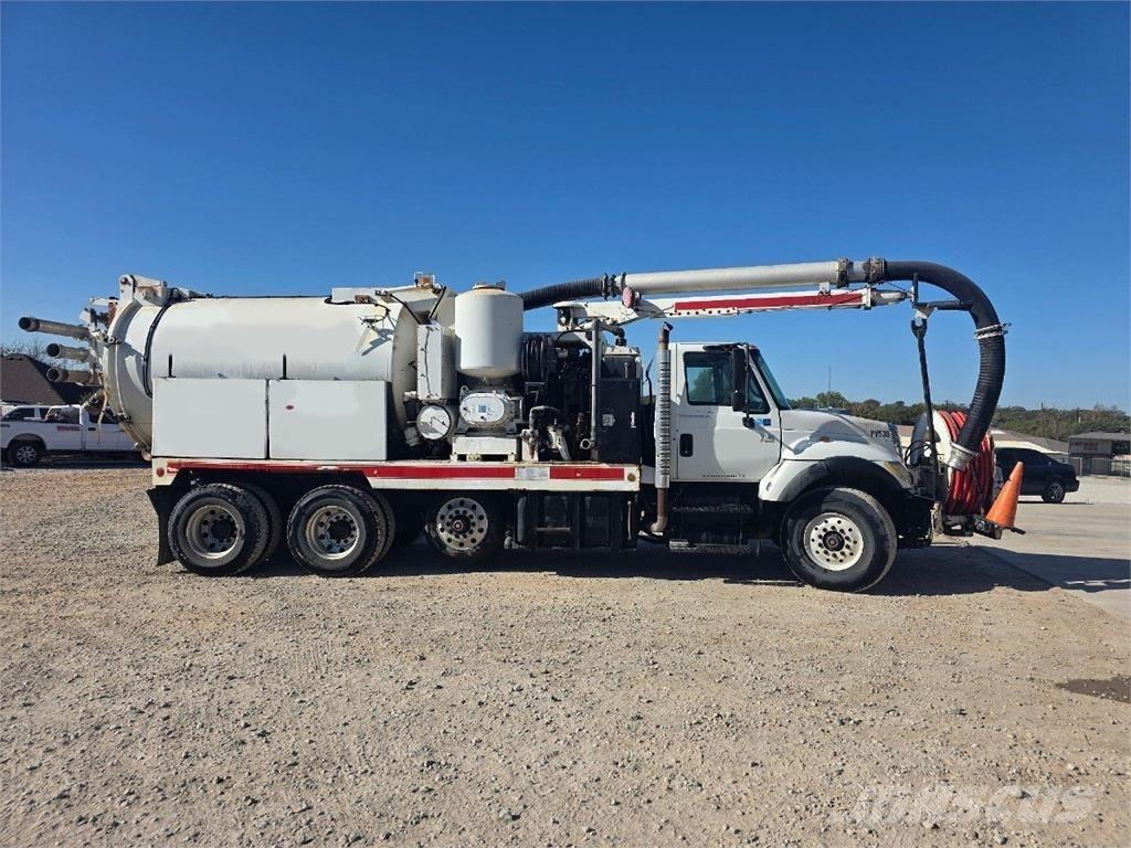 International 4400 Autre camion