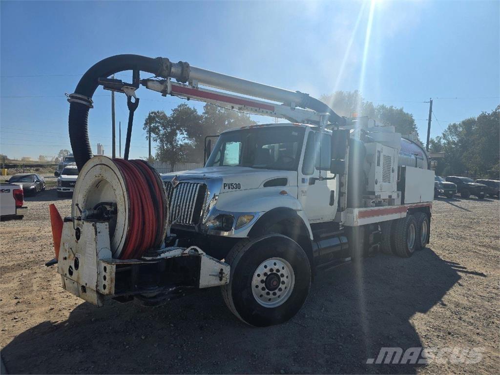 International 4400 Autre camion