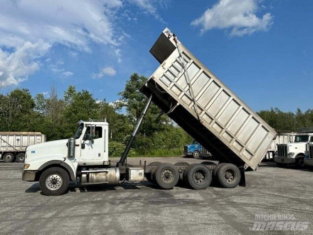 International 5900i Camion benne