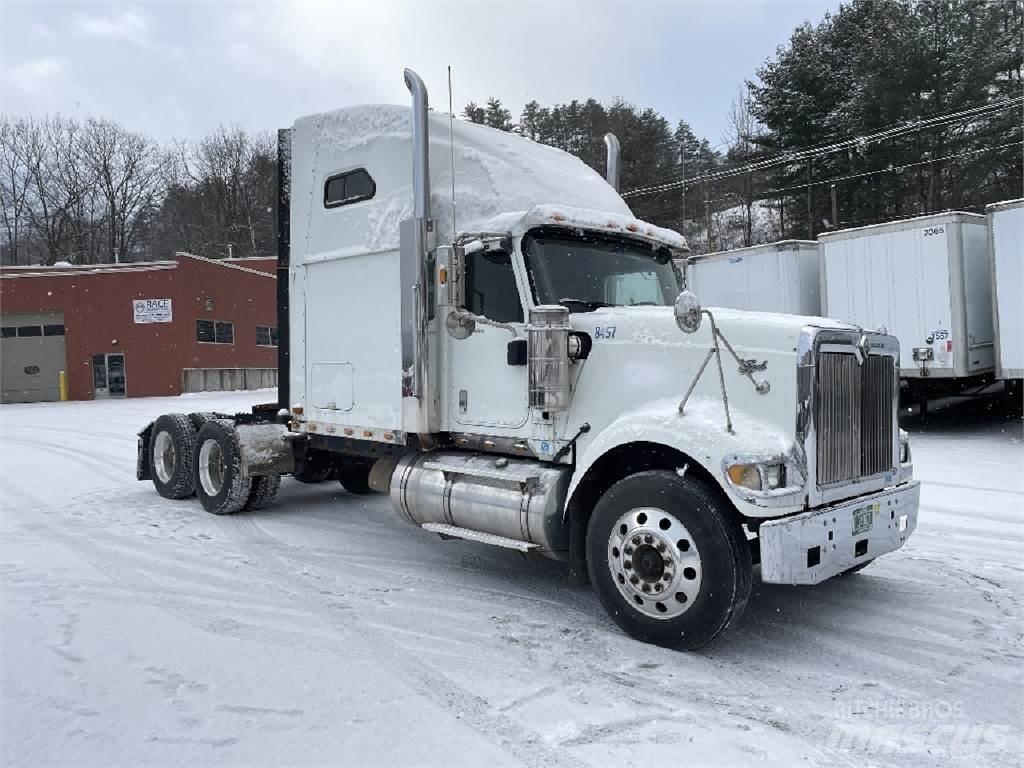 International 9900i Tracteur routier