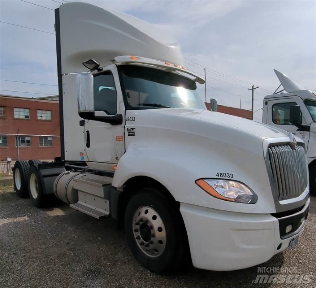 International LT Tracteur routier