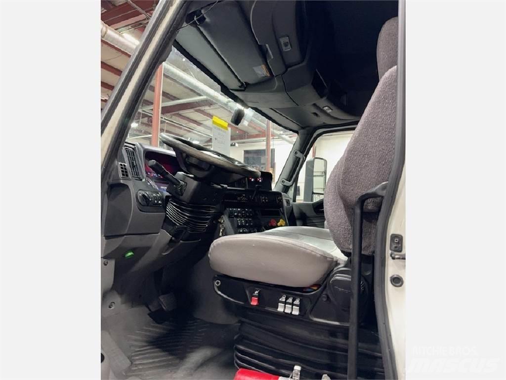 International LT Tracteur routier