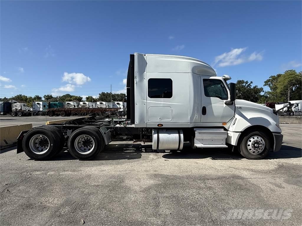International LT Tracteur routier