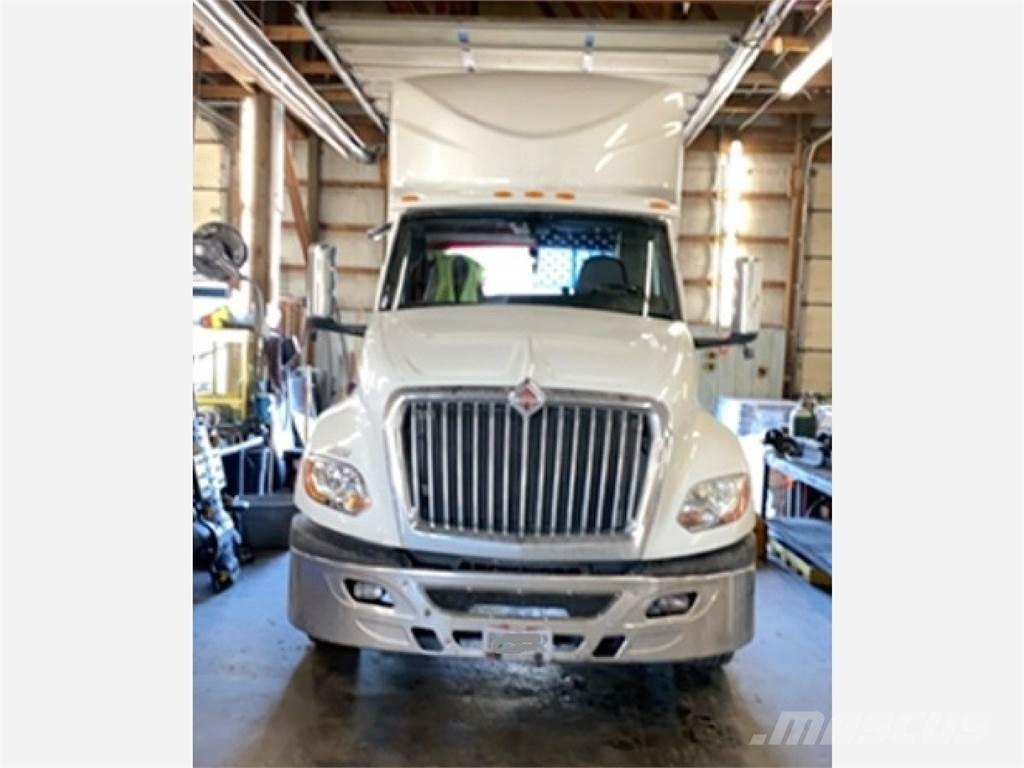 International LT Tracteur routier
