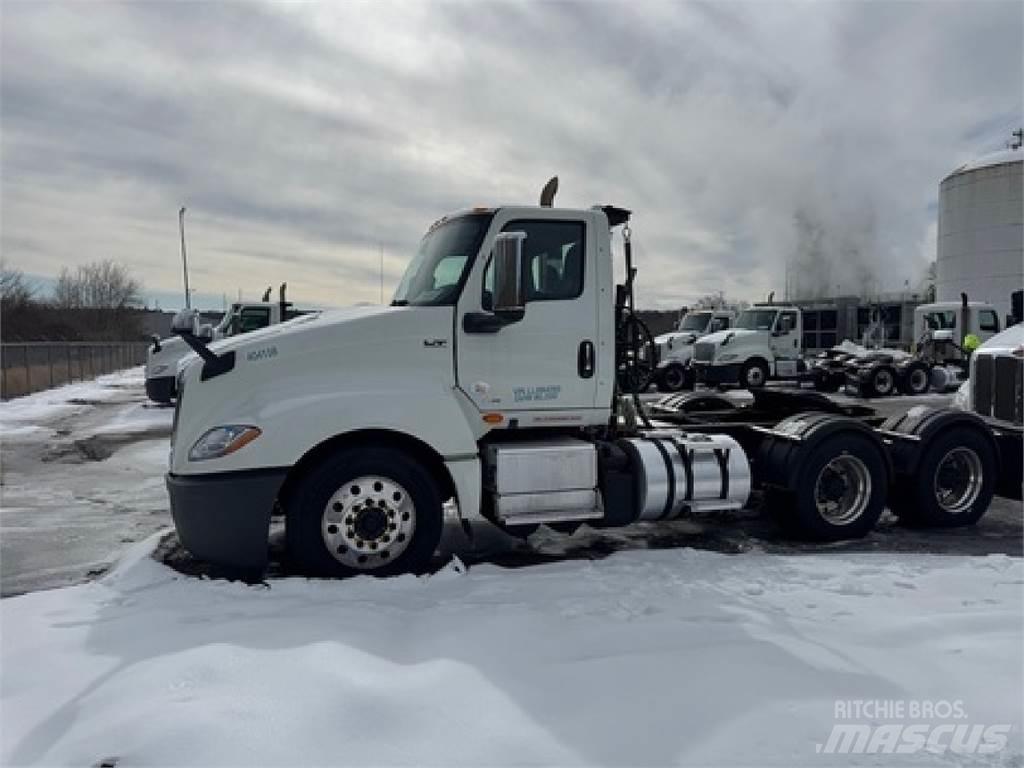 International LT625 Tracteur routier