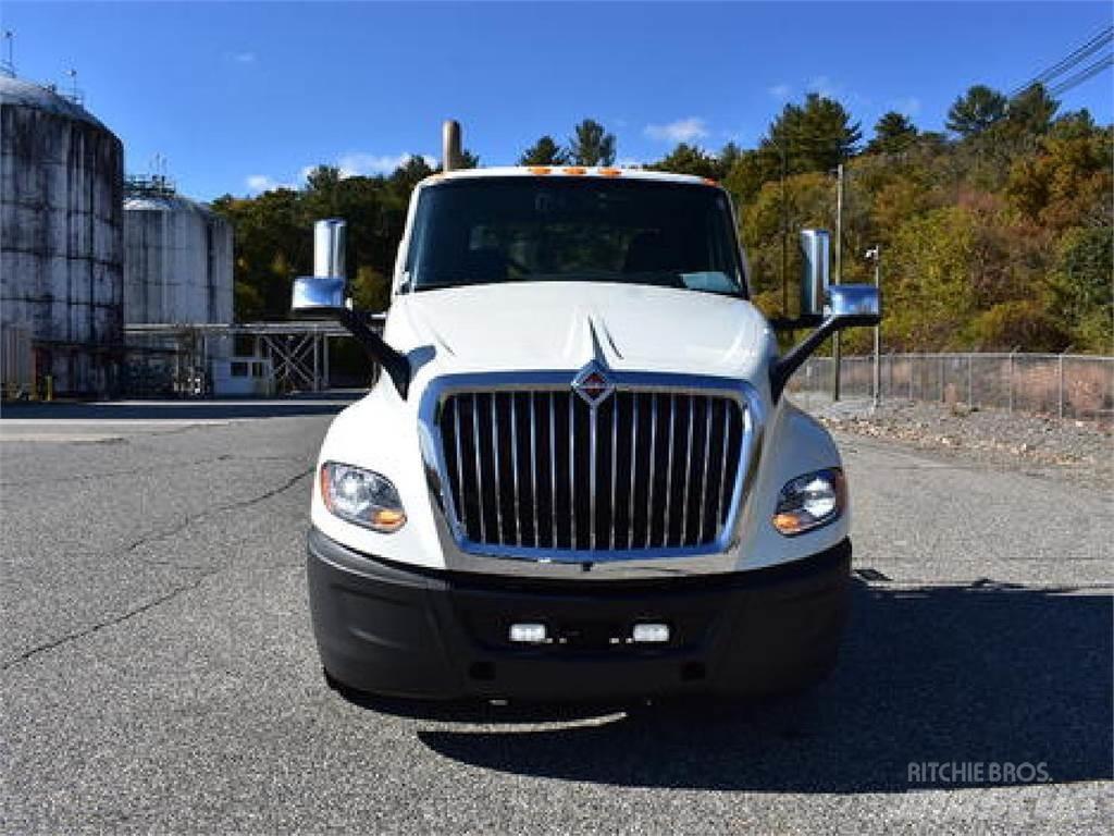 International LT625 Tracteur routier