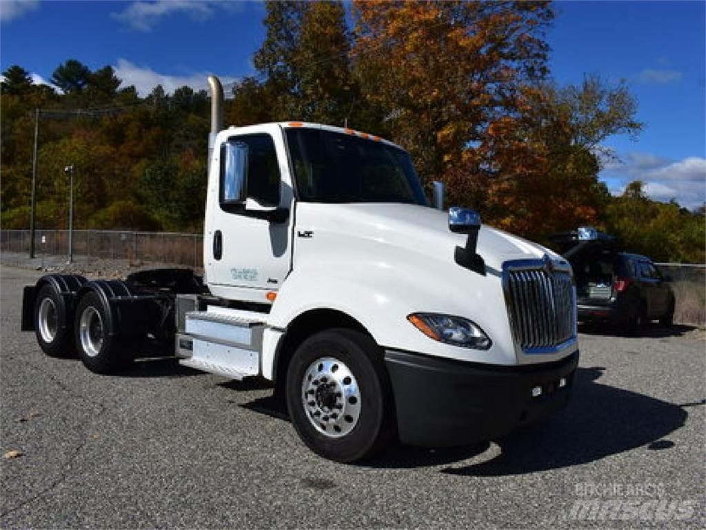 International LT625 Tracteur routier