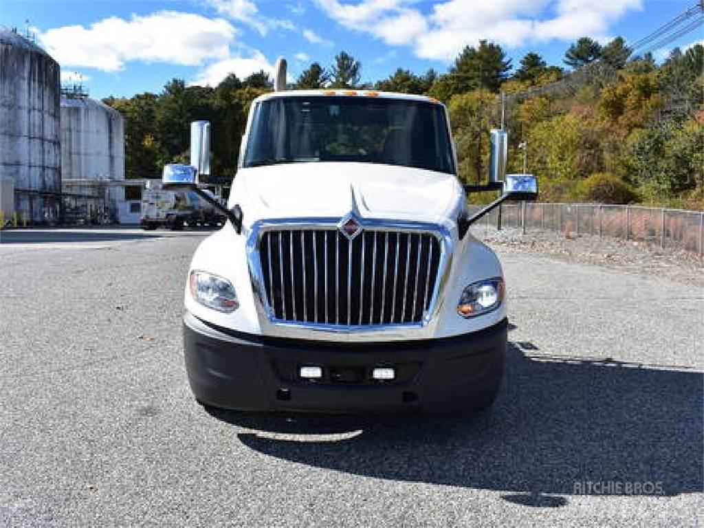 International LT625 Tracteur routier